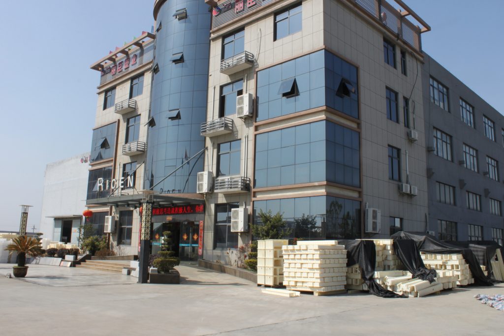 空心六角護坡模具廠具備哪些因素才能體現(xiàn)其專業(yè)性？
